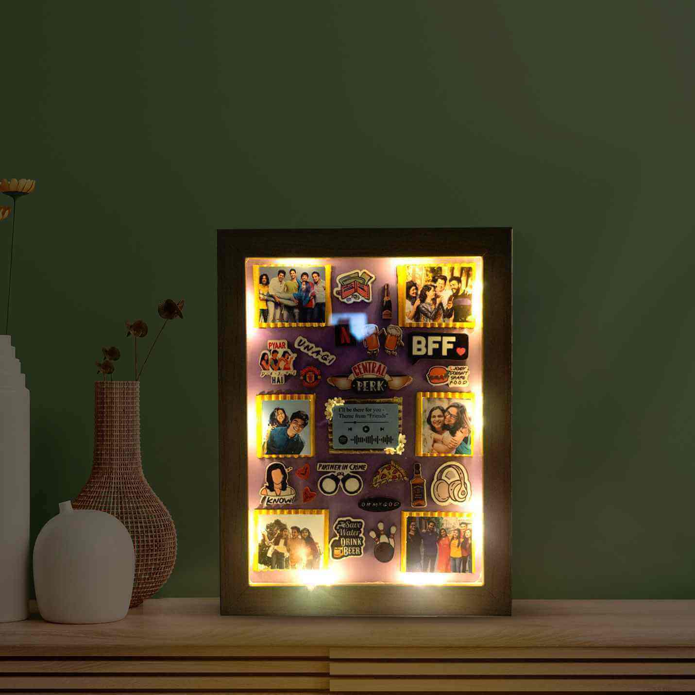 Miniature frame 3D Memory Box for Friends
